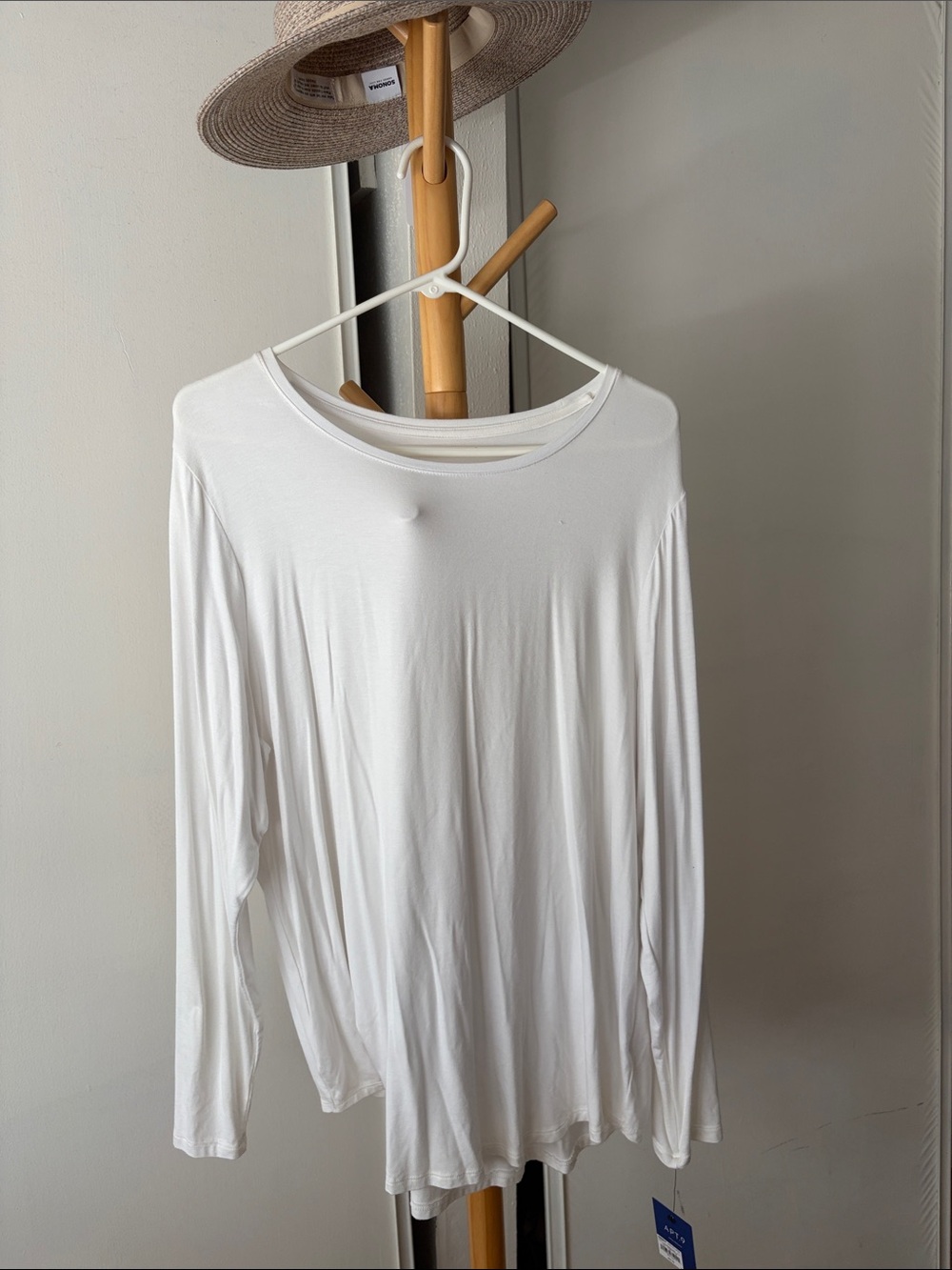 Apt. 9 White Long-Sleeve Women’s Top